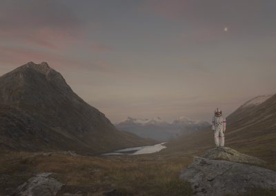 Ole-Marius-Joergensen-Space-Travel-isfjorden